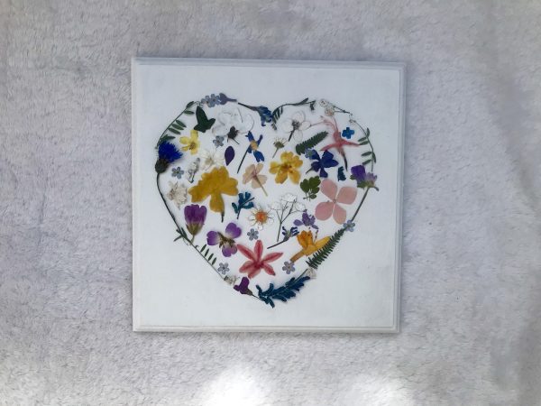 Full cover spaced heart design on white background colour size 6 x 6 inch