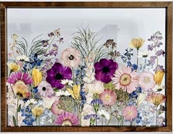 PRESERVED FLOWERS IN FLOAT FRAME - Image 3