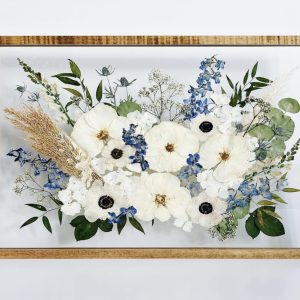 PRESERVED FLOWERS IN FLOAT FRAME
